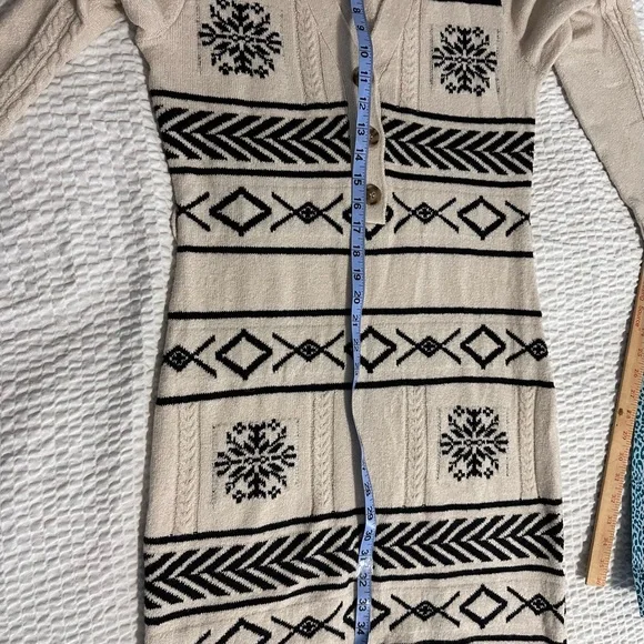 Women’s or Juniors Sweater Dress, Size Medium, Lucky Brand - Picture 9 of 12